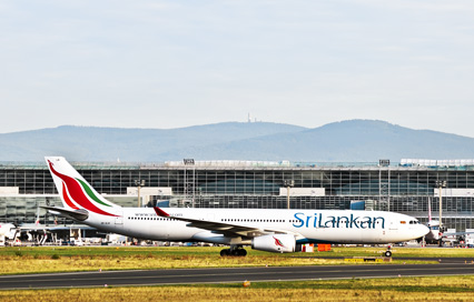 SriLankan Airlines Travel Guide: Services, Routes & Travel Tips