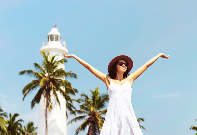 Galle's coastal location provides refreshing sea breezes, making it a reliable destination for outdoor sightseeing throughout the year.